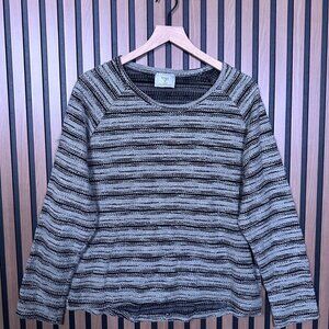 Chalet et Cici Sweater Medium Women Gray Pull On Textured Boucle Knit Round Neck